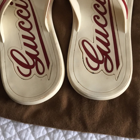 Gucci beach/pool slippers - Picture 3 of 5